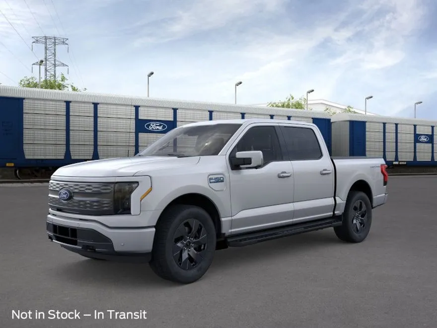 2025 Ford F-150 Lightning Lariat photo 1