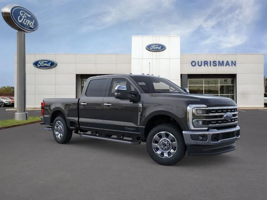2026 Ford F-250 Lariat photo 1