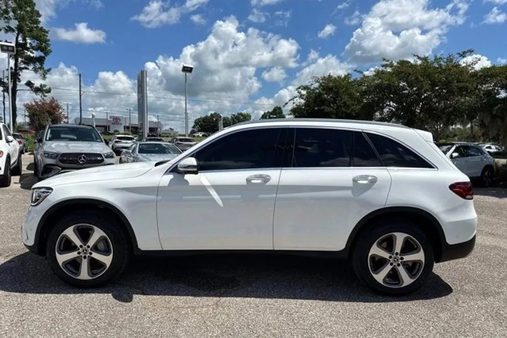 2022 Mercedes Benz GLC 300 4MATIC photo 1