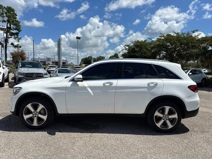2022 Mercedes Benz GLC 300 4MATIC photo 1