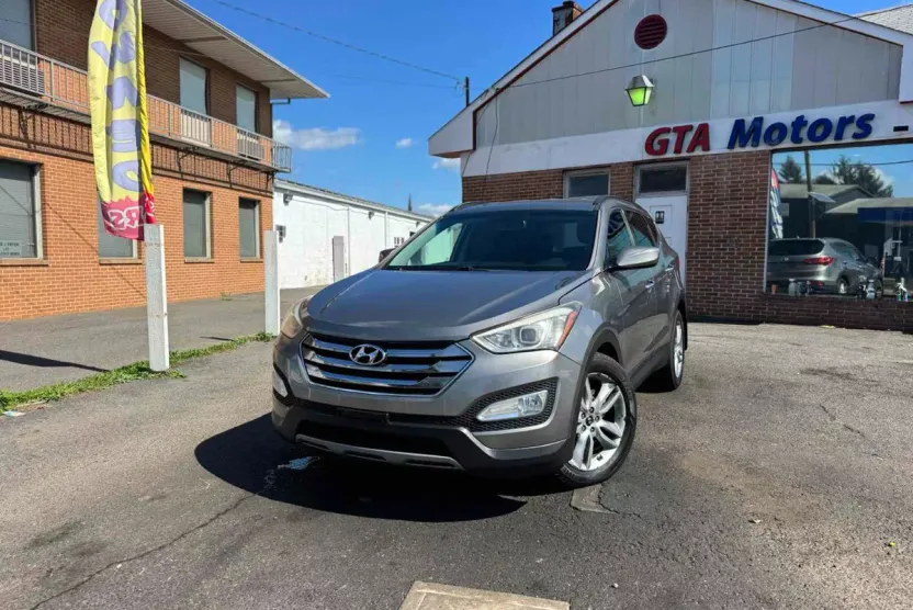 2013 Hyundai Santa Fe 2.0T Sport photo 1