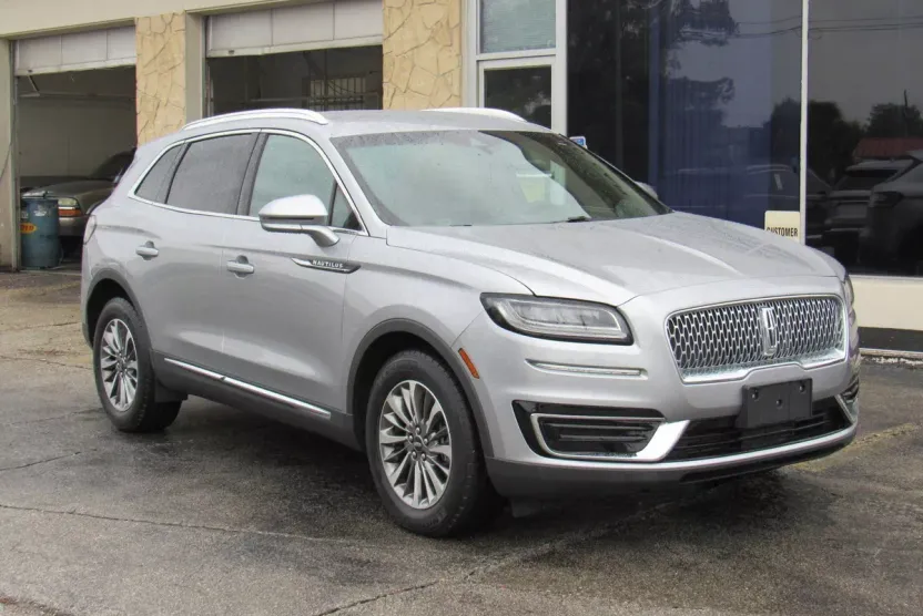 2020 Lincoln Nautilus Standard photo 1
