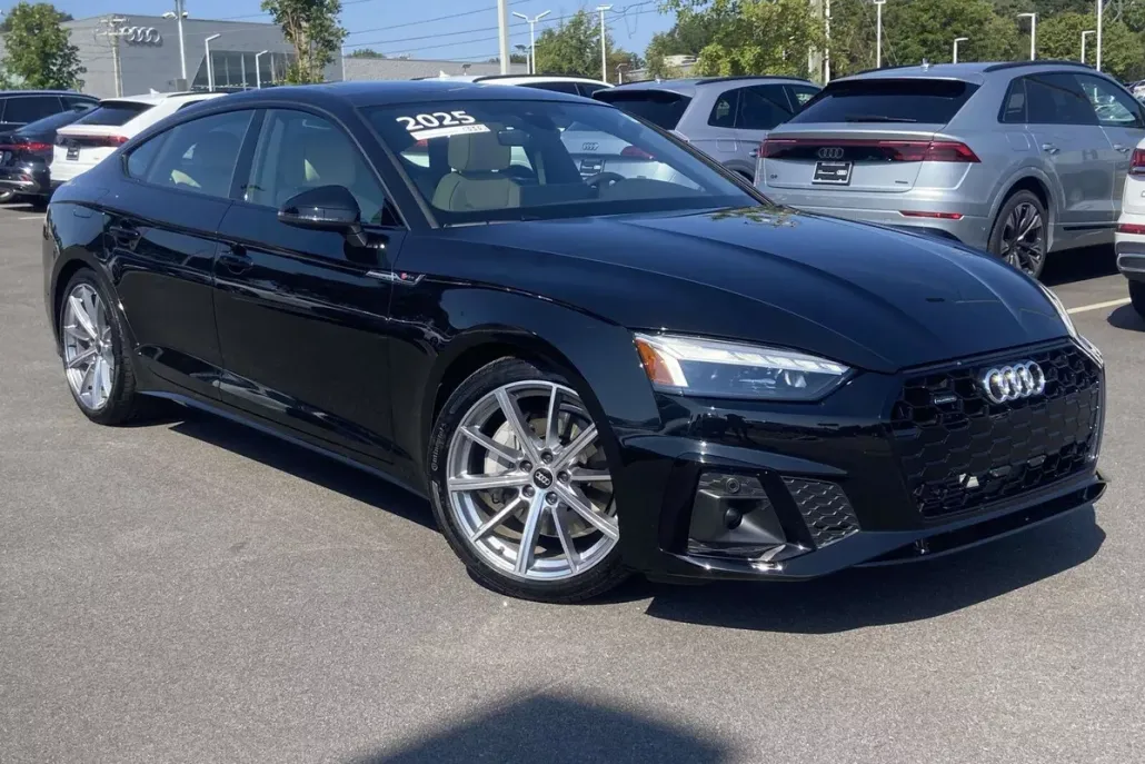 2025 Audi A5 45 S line Premium photo 1
