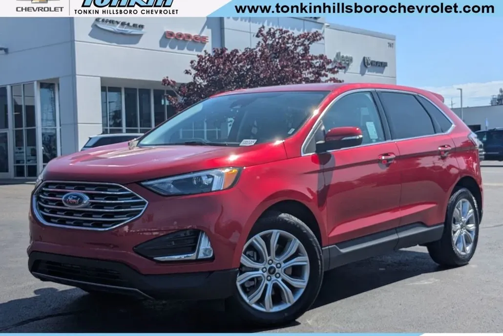 2024 Ford Edge Titanium photo 1