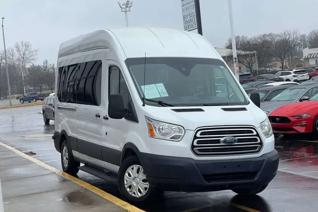 2018 Ford Transit photo 1