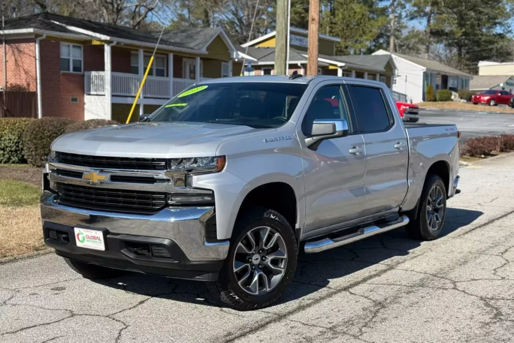 2020 Chevrolet Silverado 1500 LT photo 1