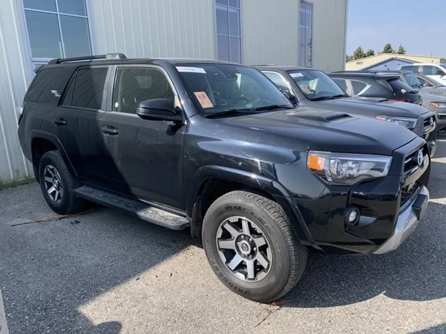 2024 Toyota 4Runner TRD Off-Road photo 1