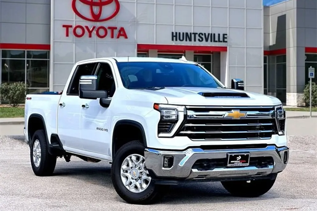 2024 Chevrolet Silverado 2500HD LTZ photo 1