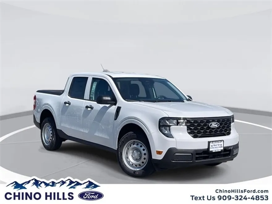 2025 Ford Maverick XL photo 1