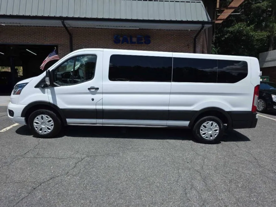 2023 Ford Transit XLT photo 1
