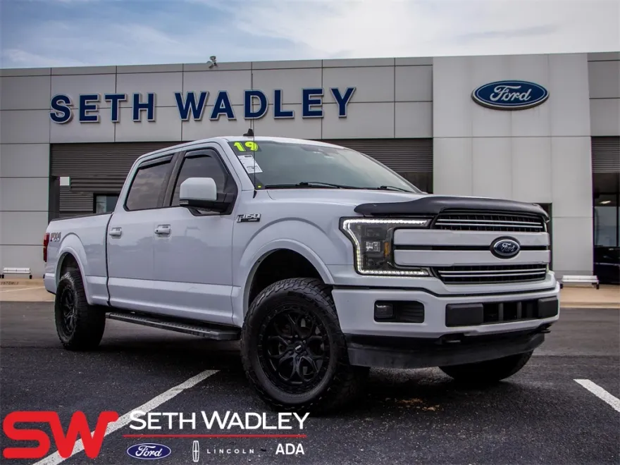 2019 Ford F-150 Lariat FX4 photo 1