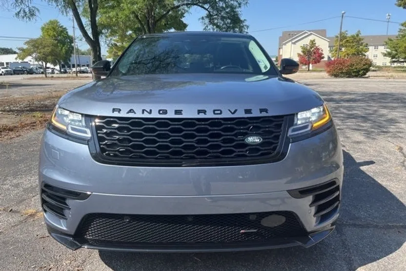 2022 Land Rover Range Rover P250 R-Dynamic S photo 1