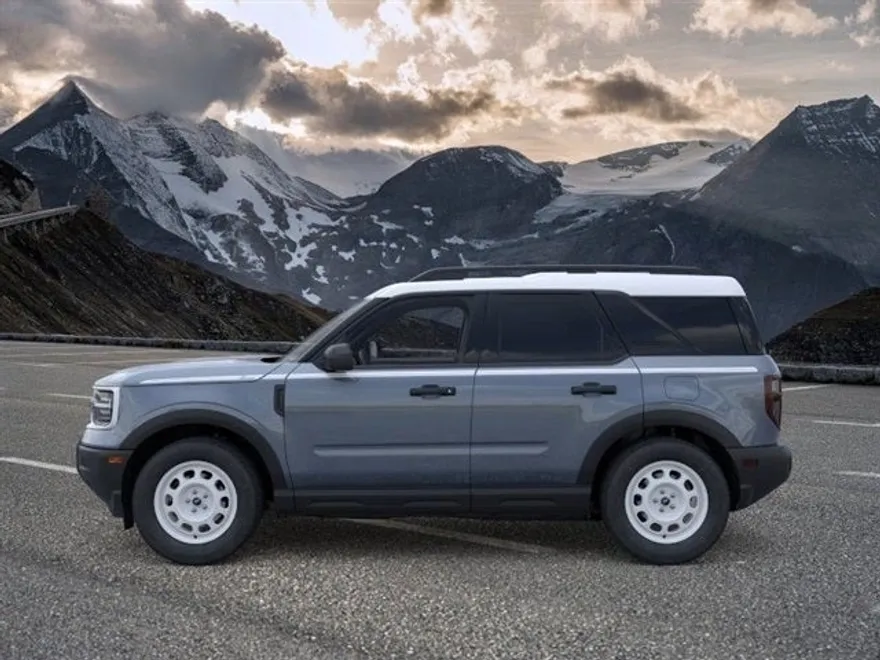 2025 Ford Bronco Sport Heritage photo 1