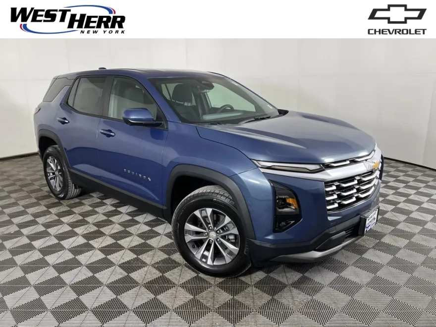 2025 Chevrolet Equinox LT photo 1