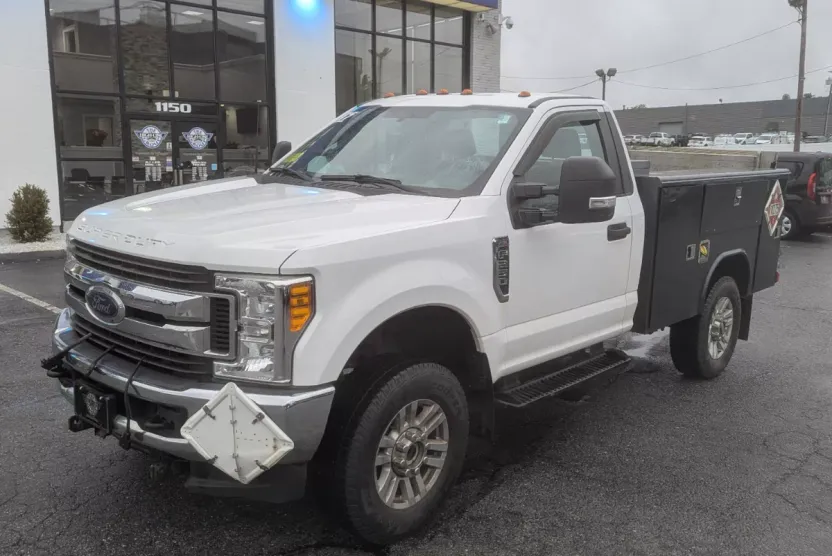 2017 Ford F-250 XL photo 1