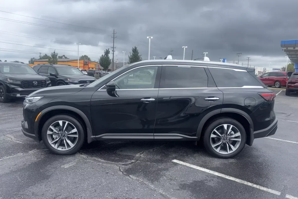 2025 Infiniti QX60 Luxe AWD photo 1