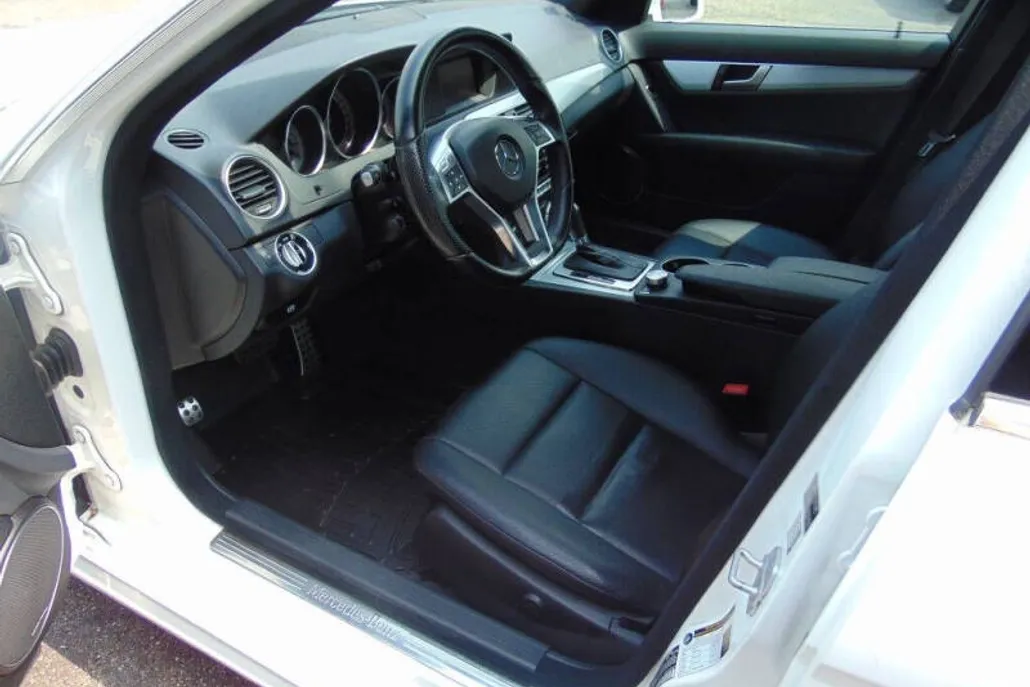 2014 Mercedes Benz C 300 4MATIC photo 1