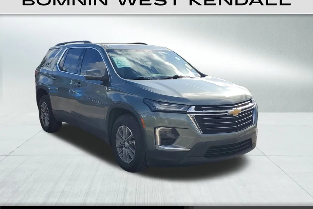 2022 Chevrolet Traverse Leather photo 1