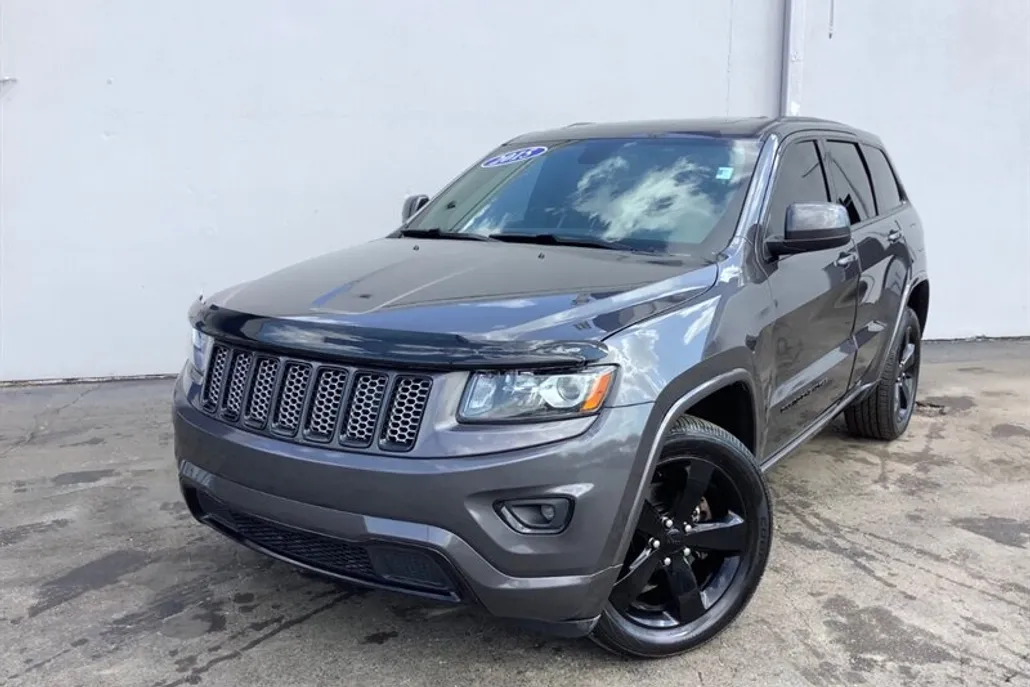 2015 Jeep Grand Cherokee Altitude photo 1