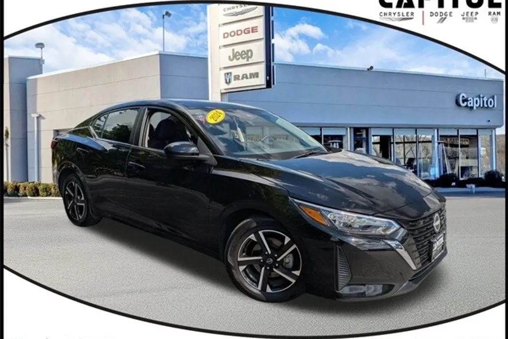 2024 Nissan Sentra SV photo 1