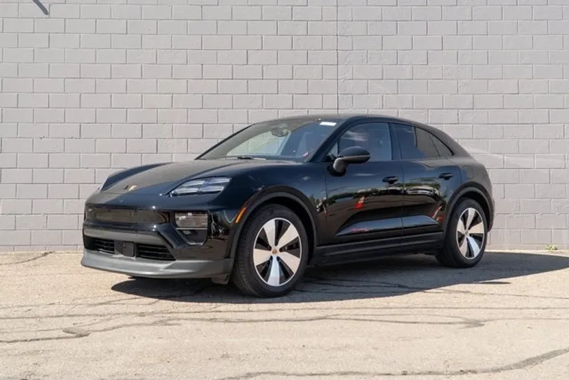 2024 Porsche Macan Electric 4 photo 1