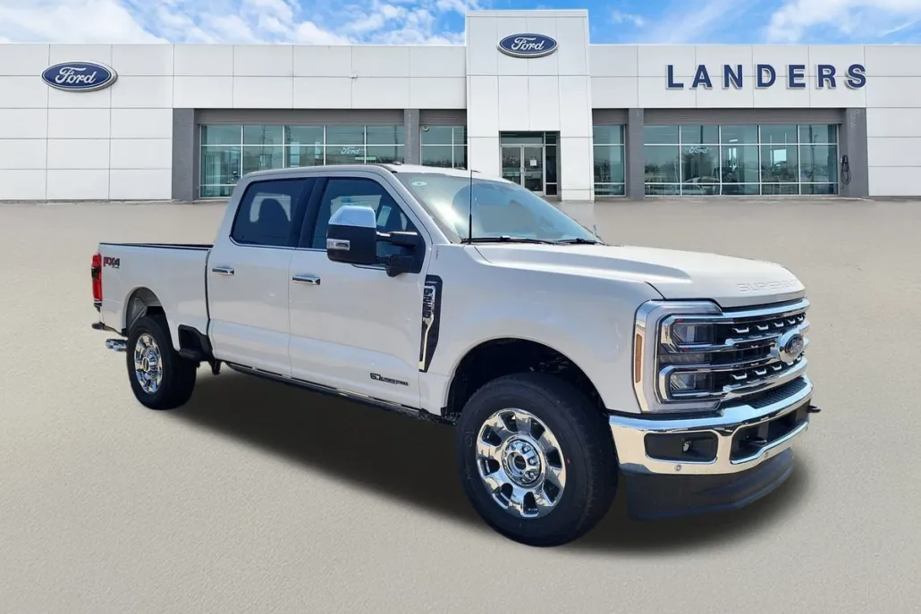2025 Ford F-250 Lariat photo 1