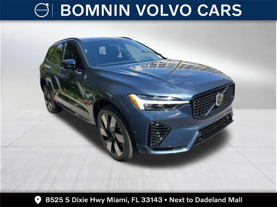 2024 Volvo XC60 Recharge Hybrid T8 Plus photo 1