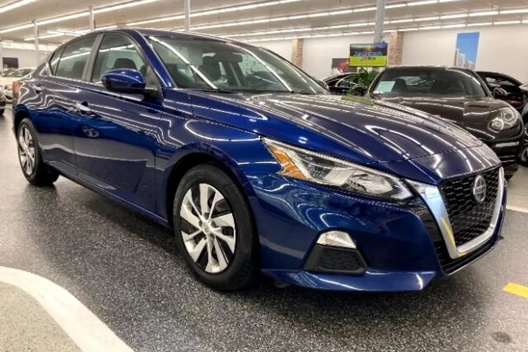 2020 Nissan Altima 2.5 S photo 1