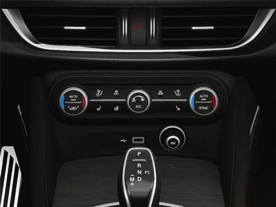 2025 Alfa Romeo Stelvio Sprint photo 22