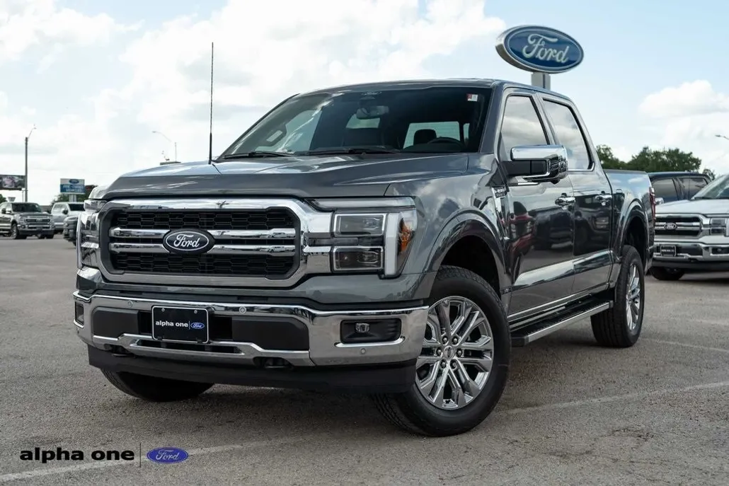 2025 Ford F-150 Lariat photo 1