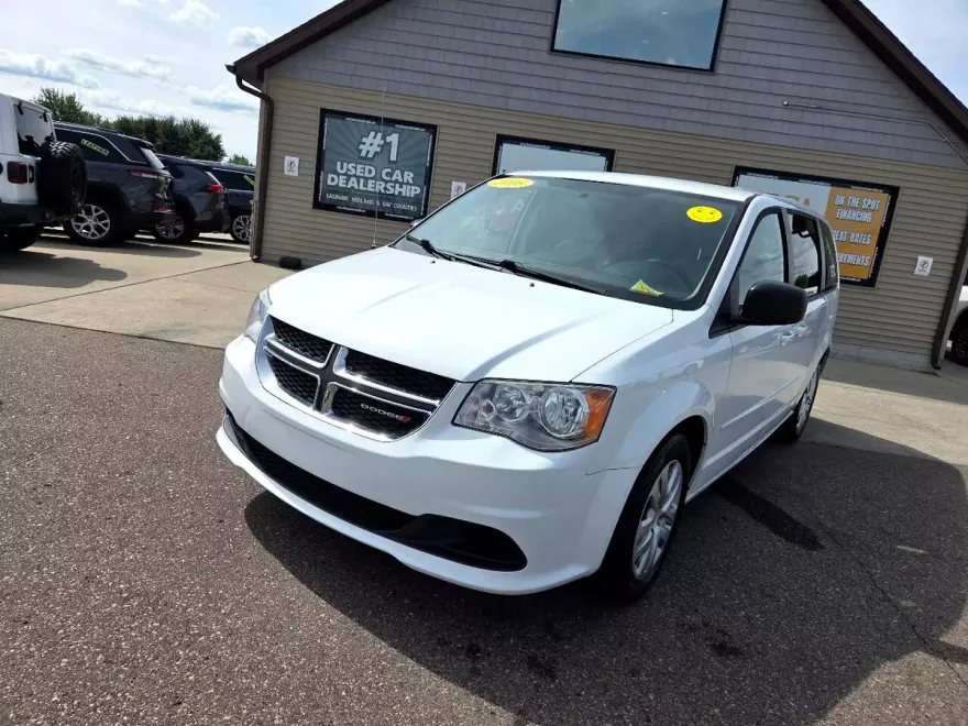 2016 Dodge Grand Caravan SE photo 1