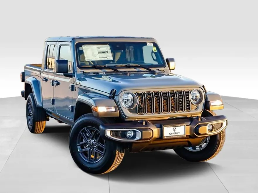 2025 Jeep Gladiator Sport S photo 1