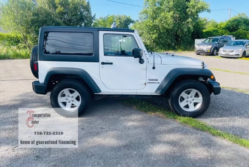 2016 Jeep Wrangler Sport S photo 1