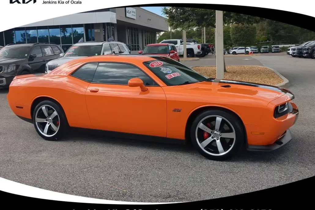 2014 Dodge Challenger SRT8 photo 1