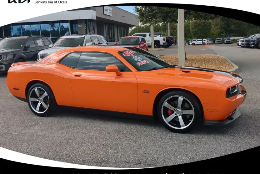 2014 Dodge Challenger SRT8 photo 1