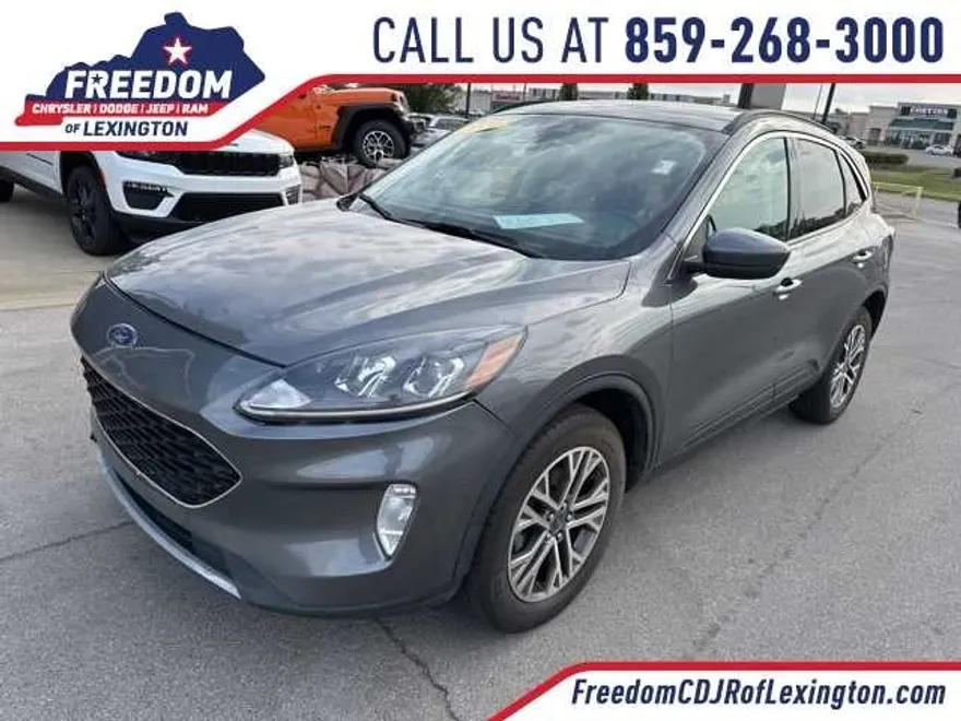 2021 Ford Escape SEL photo 1