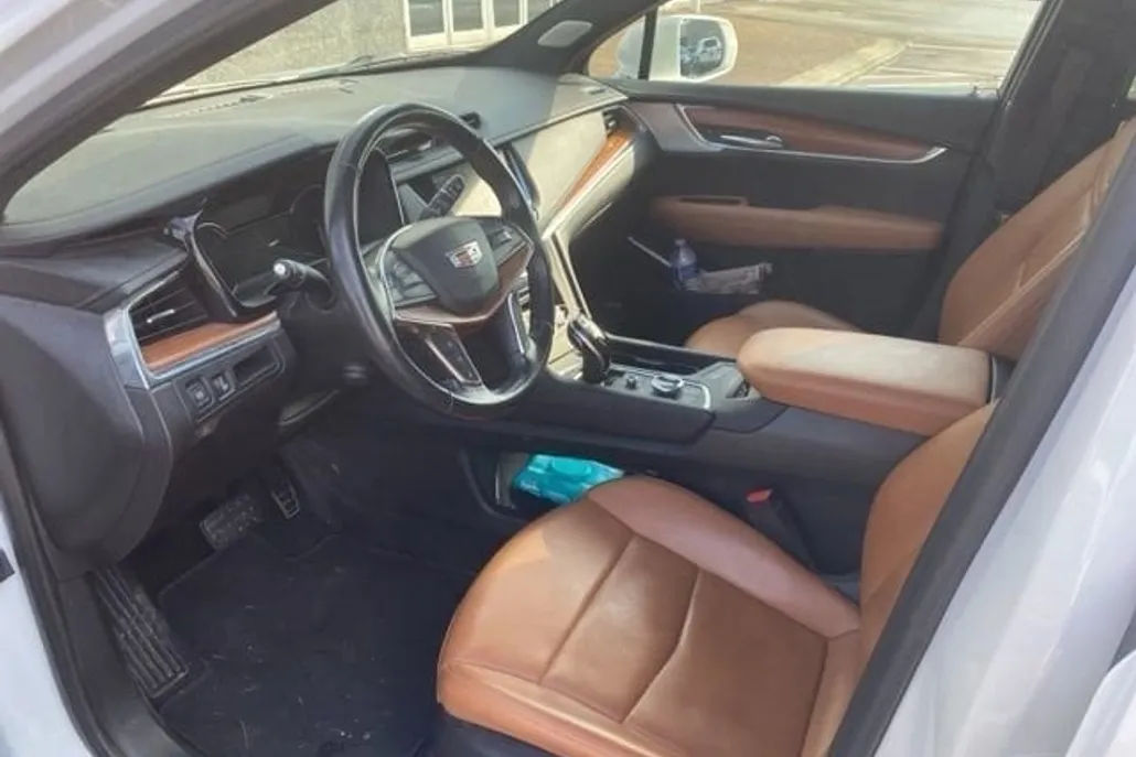 2020 Cadillac XT5 Premium Luxury photo 1