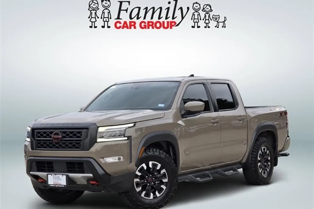 2022 Nissan Frontier PRO-X photo 1