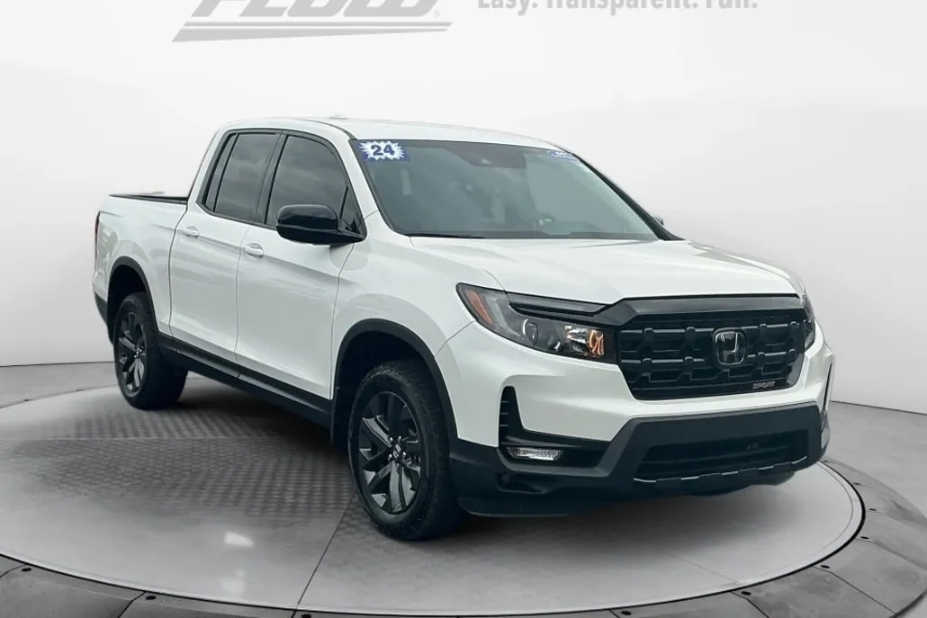 2024 Honda Ridgeline Sport photo 1