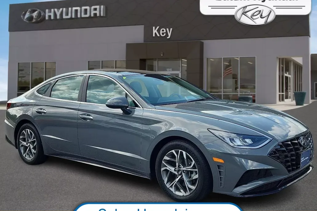 2022 Hyundai Sonata SEL photo 1