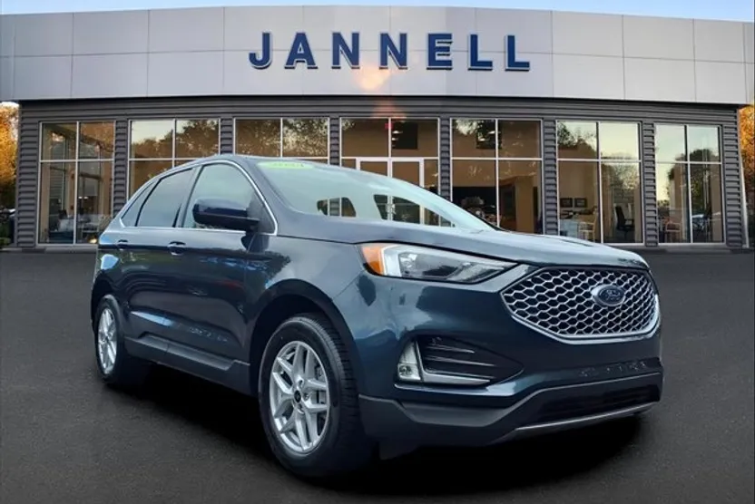 2024 Ford Edge SEL photo 1