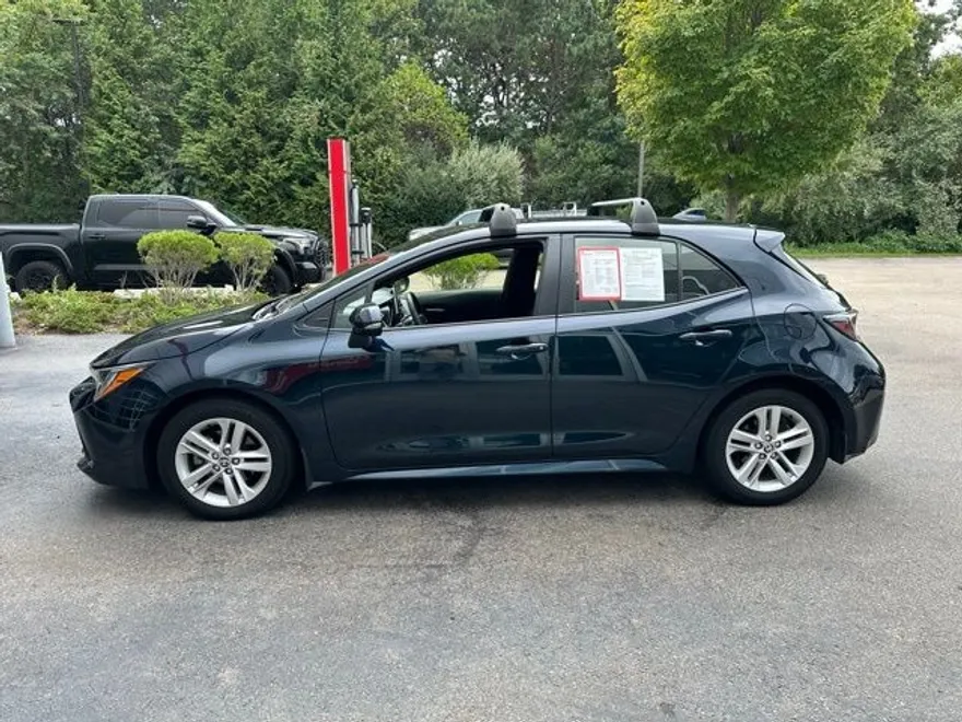 2022 Toyota Corolla SE photo 1