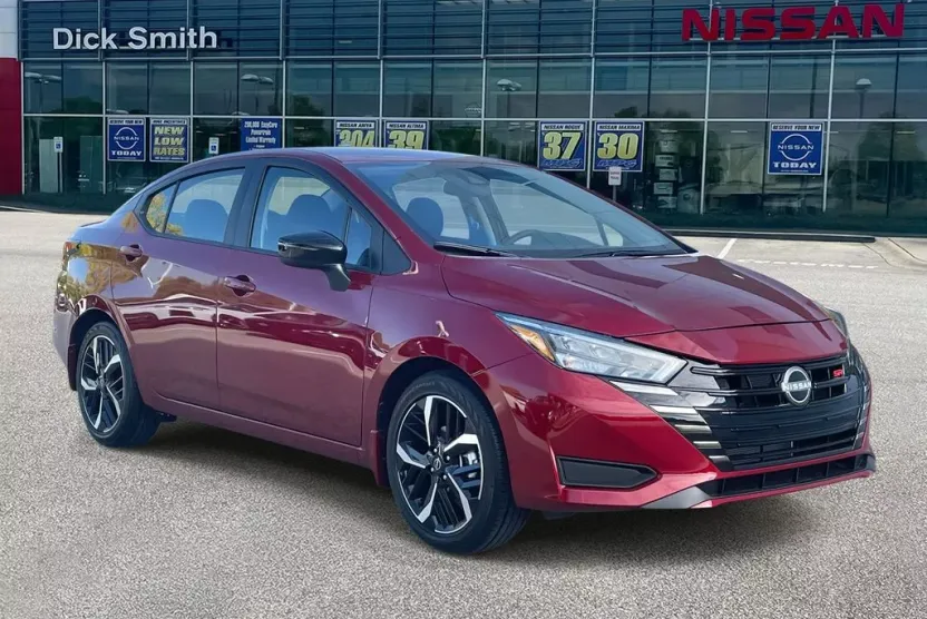 2025 Nissan Versa SR photo 1