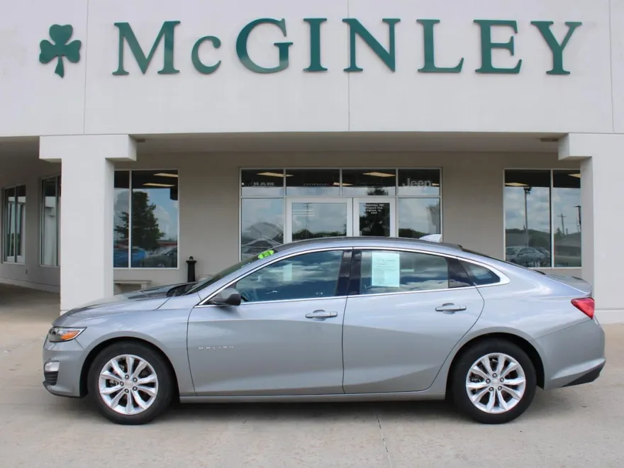 2023 Chevrolet Malibu 1LT photo 1