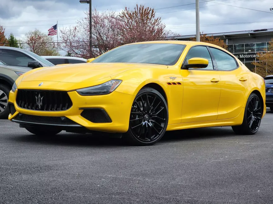2023 Maserati Ghibli Trofeo photo 1