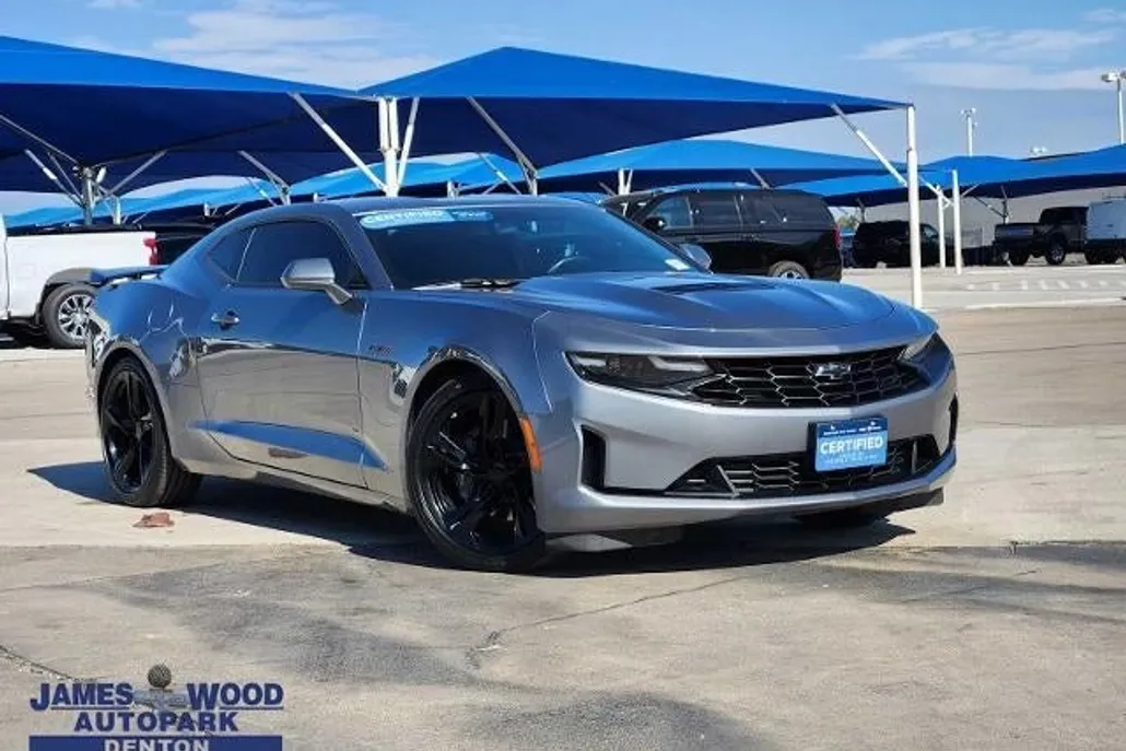 2022 Chevrolet Camaro LT1 photo 1