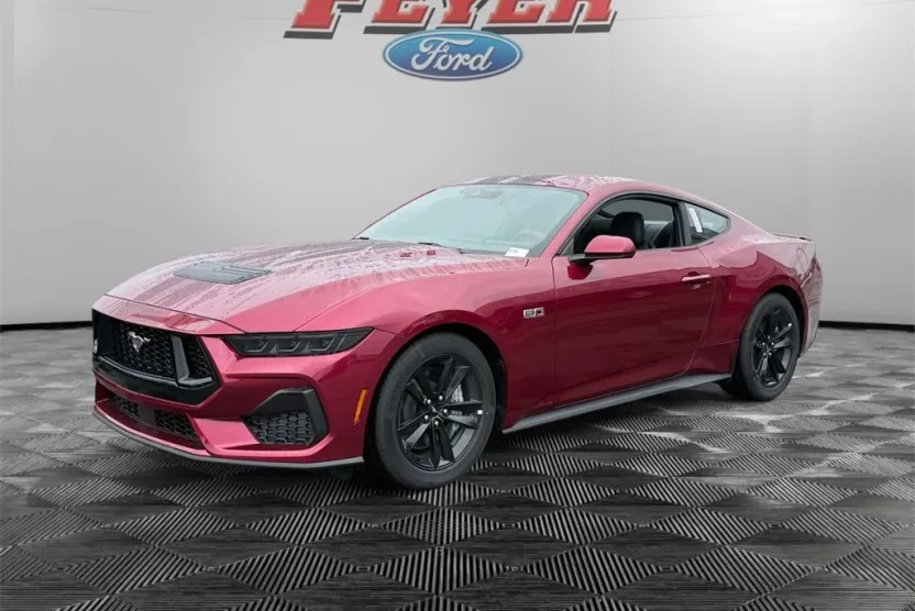 2025 Ford Mustang GT photo 1