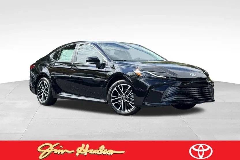 2026 Toyota Camry XLE photo 1