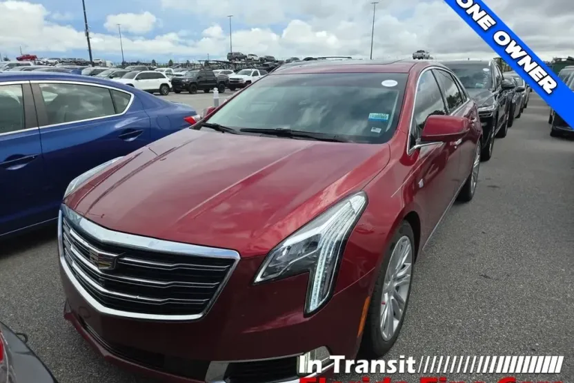 2018 Cadillac XTS Luxury photo 1