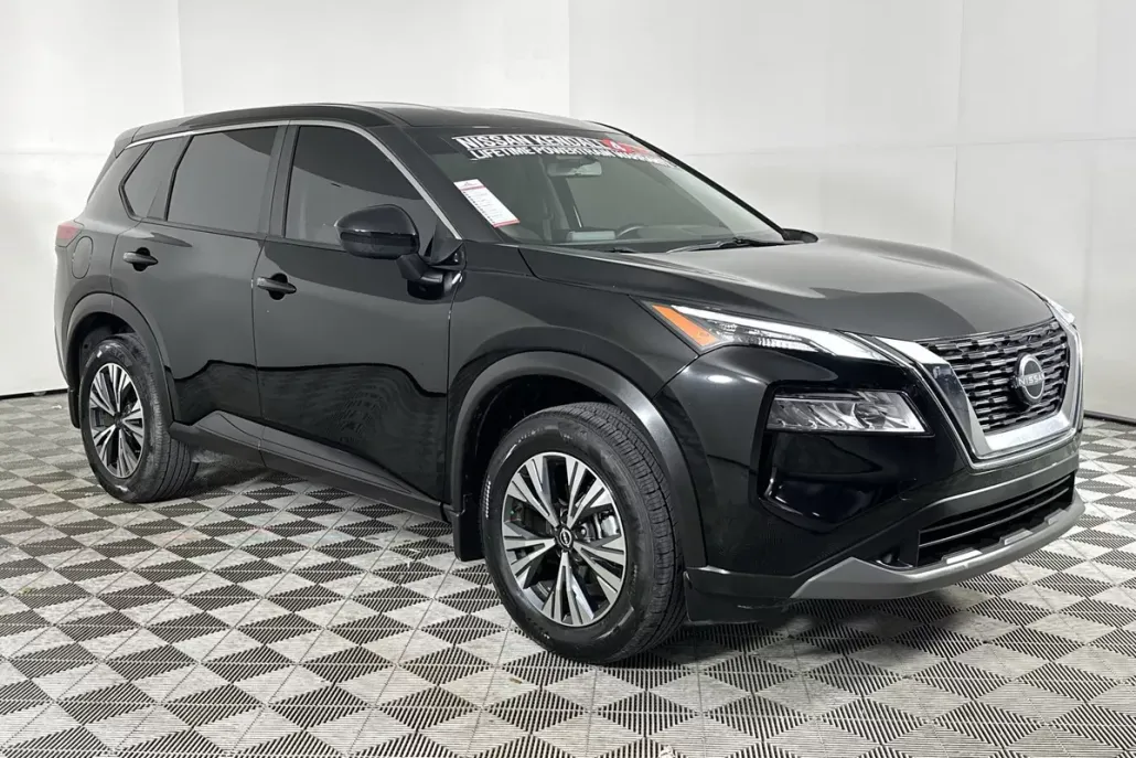 2023 Nissan Rogue SV photo 1